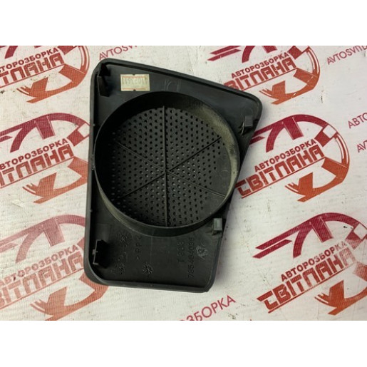 Накладка динаміка торпедо ліва Fiat Doblo 2006- 735404035